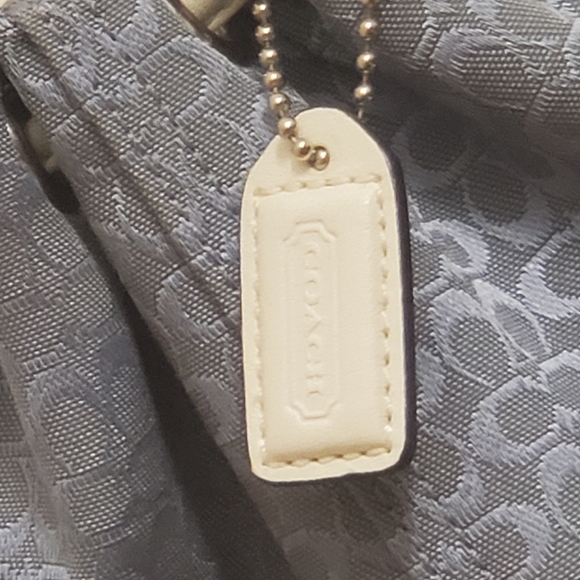 Vintage Coach Blue C Print and White Leather Trim Drawstring Wristlet - Picture 4 of 10